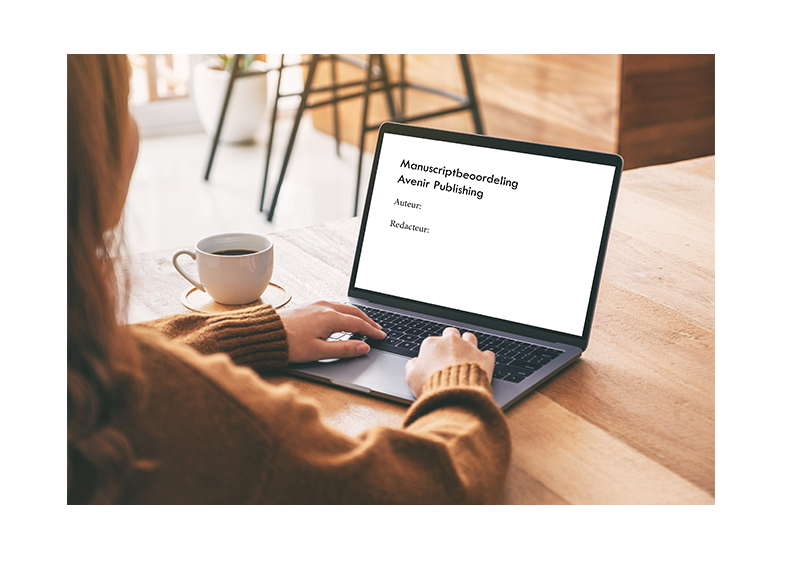 Een laptop waarop een manuscriptscan plaatsvindt